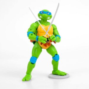 Teenage-Mutant-Ninja-Turtles-Leonardo-Action-Figure-13cm-1 - Kaboom Collectibles